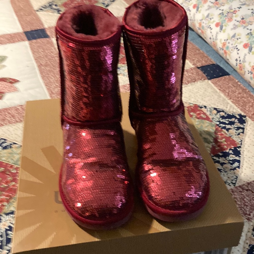 Ladies UGG boots
